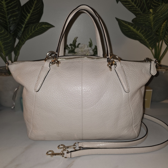 Coach Cream Leather Women's Bag - Picture 9 of 10